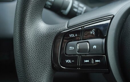 Honda Vezel, 2021 год, 2 120 000 рублей, 21 фотография
