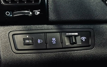Hyundai Sonata VI, 2011 год, 949 000 рублей, 14 фотография