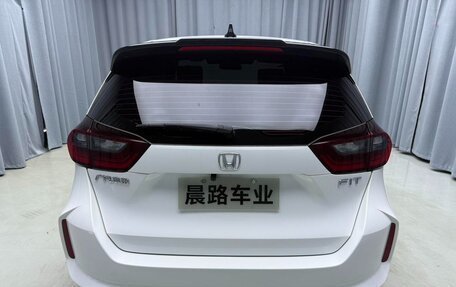 Honda Fit, 2022 год, 900 000 рублей, 6 фотография