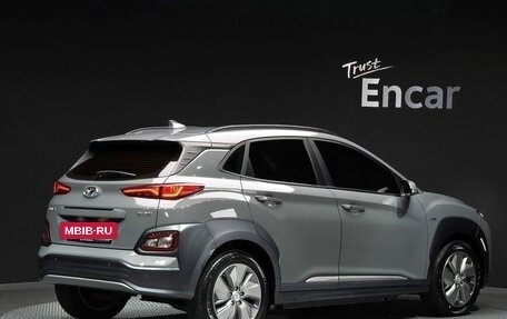 Hyundai Kona I, 2020 год, 2 217 000 рублей, 3 фотография