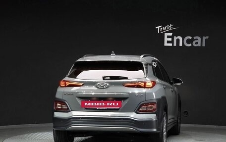Hyundai Kona I, 2020 год, 2 217 000 рублей, 4 фотография