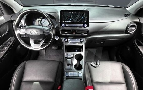 Hyundai Kona I, 2020 год, 2 217 000 рублей, 10 фотография