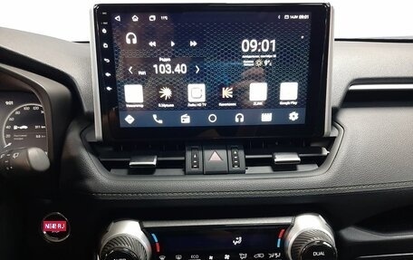 Toyota RAV4, 2025 год, 3 730 000 рублей, 15 фотография