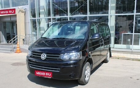 Volkswagen Caravelle T5, 2013 год, 1 580 000 рублей, 1 фотография
