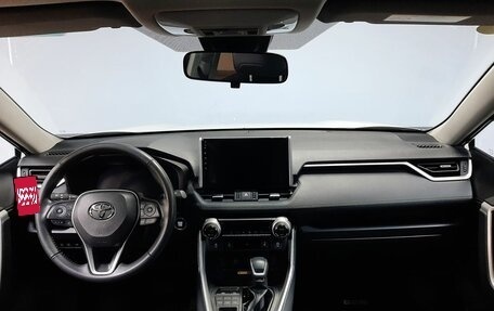 Toyota RAV4, 2025 год, 3 730 000 рублей, 19 фотография