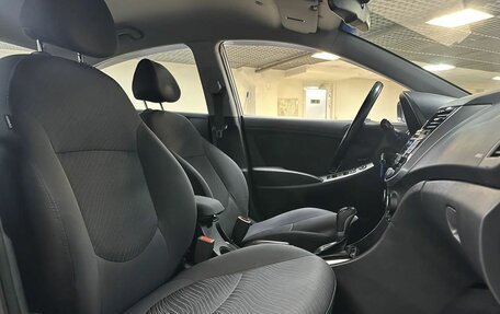 Hyundai Solaris II рестайлинг, 2015 год, 1 119 000 рублей, 13 фотография