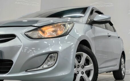 Hyundai Solaris II рестайлинг, 2011 год, 650 000 рублей, 21 фотография