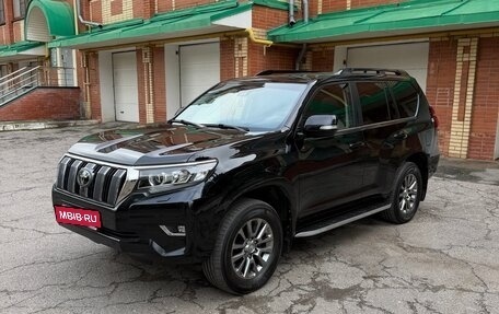 Toyota Land Cruiser Prado 150 рестайлинг 2, 2018 год, 3 650 000 рублей, 2 фотография