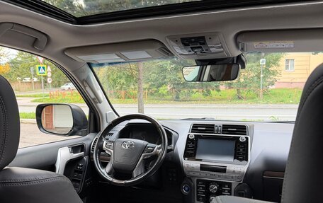 Toyota Land Cruiser Prado 150 рестайлинг 2, 2018 год, 3 650 000 рублей, 28 фотография