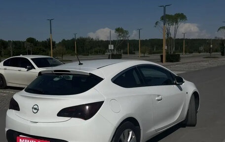 Opel Astra J, 2013 год, 900 000 рублей, 2 фотография