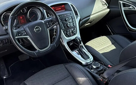 Opel Astra J, 2013 год, 900 000 рублей, 10 фотография