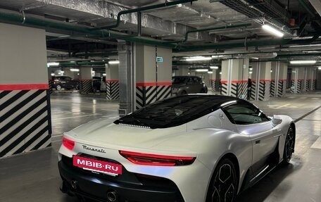 Maserati MC20, 2021 год, 20 000 000 рублей, 4 фотография