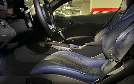 Maserati MC20, 2021 год, 20 000 000 рублей, 18 фотография