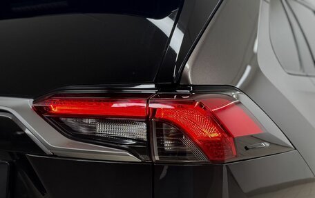 Toyota RAV4, 2021 год, 3 995 000 рублей, 10 фотография
