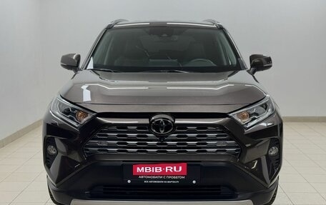 Toyota RAV4, 2021 год, 3 995 000 рублей, 2 фотография