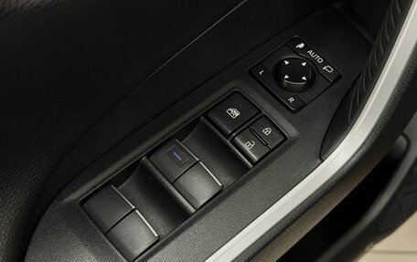 Toyota RAV4, 2021 год, 3 995 000 рублей, 16 фотография