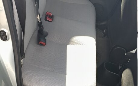 Toyota Vitz, 2013 год, 890 000 рублей, 9 фотография