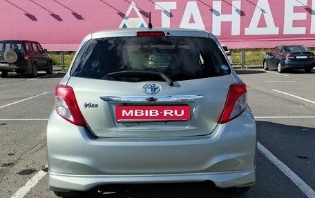 Toyota Vitz, 2013 год, 890 000 рублей, 5 фотография