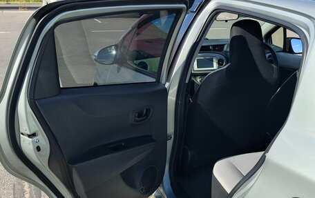 Toyota Vitz, 2013 год, 890 000 рублей, 12 фотография