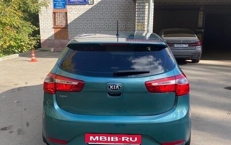 KIA Rio III рестайлинг, 2013 год, 800 000 рублей, 4 фотография