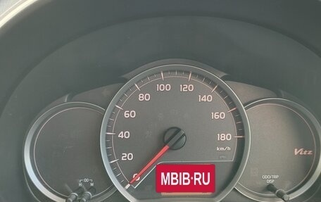 Toyota Vitz, 2013 год, 890 000 рублей, 14 фотография