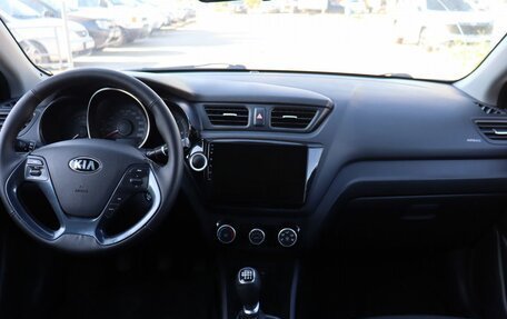 KIA Rio III рестайлинг, 2016 год, 1 096 000 рублей, 13 фотография