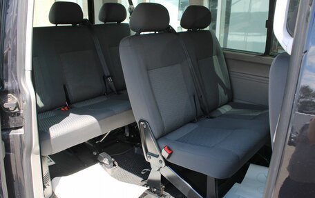 Volkswagen Caravelle T5, 2013 год, 1 580 000 рублей, 10 фотография