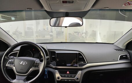 Hyundai Elantra VI рестайлинг, 2017 год, 1 230 000 рублей, 17 фотография
