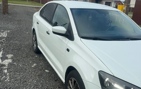 Volkswagen Polo VI (EU Market), 2017 год, 750 000 рублей, 2 фотография