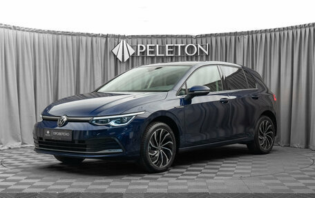 Volkswagen Golf VIII, 2021 год, 2 880 000 рублей, 1 фотография