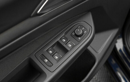 Volkswagen Golf VIII, 2021 год, 2 880 000 рублей, 22 фотография