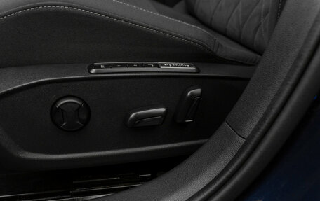 Volkswagen Golf VIII, 2021 год, 2 880 000 рублей, 23 фотография