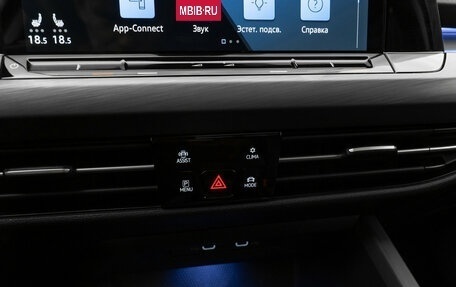 Volkswagen Golf VIII, 2021 год, 2 880 000 рублей, 28 фотография