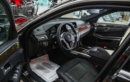 Mercedes-Benz E-Класс, 2015 год, 1 890 000 рублей, 8 фотография