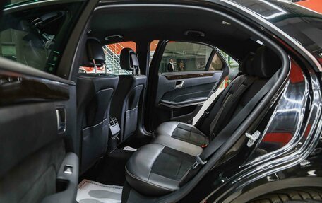 Mercedes-Benz E-Класс, 2015 год, 1 890 000 рублей, 7 фотография