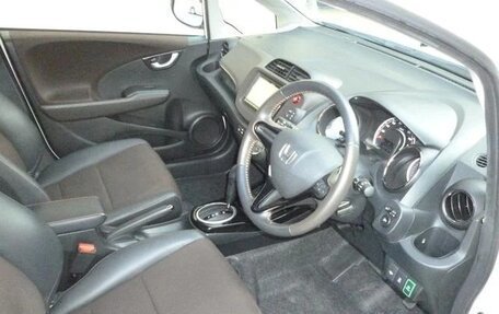 Honda Fit Shuttle I рестайлинг, 2012 год, 835 000 рублей, 13 фотография