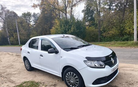 Renault Logan II, 2016 год, 385 000 рублей, 2 фотография