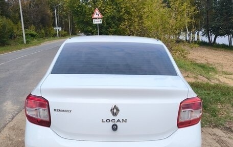 Renault Logan II, 2016 год, 385 000 рублей, 4 фотография