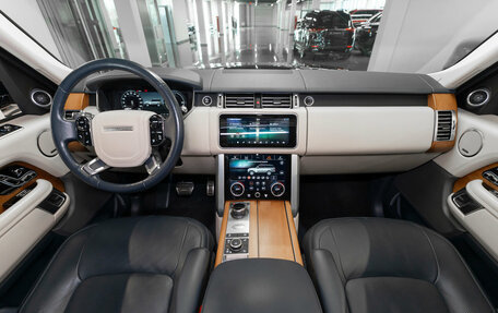 Land Rover Range Rover IV рестайлинг, 2021 год, 6 800 000 рублей, 14 фотография