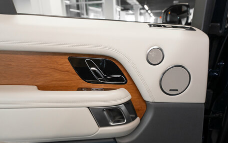 Land Rover Range Rover IV рестайлинг, 2021 год, 6 800 000 рублей, 24 фотография