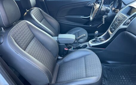 Opel Astra J, 2011 год, 1 050 000 рублей, 3 фотография