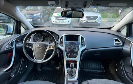 Opel Astra J, 2011 год, 1 050 000 рублей, 4 фотография