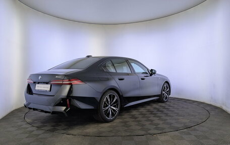 BMW 5 серия, 2025 год, 8 255 000 рублей, 5 фотография