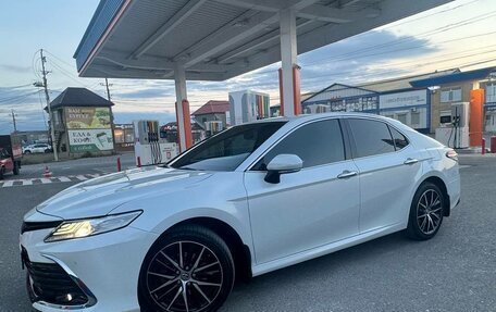 Toyota Camry, 2019 год, 2 430 000 рублей, 1 фотография