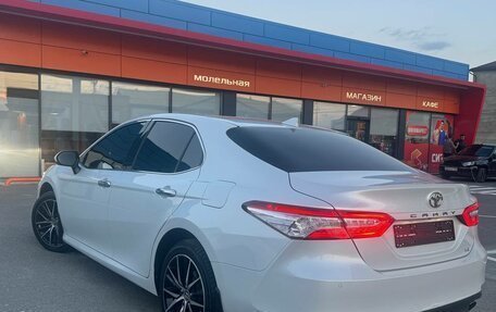 Toyota Camry, 2019 год, 2 430 000 рублей, 2 фотография