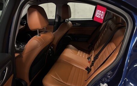 Alfa Romeo Giulia II, 2017 год, 2 250 000 рублей, 14 фотография
