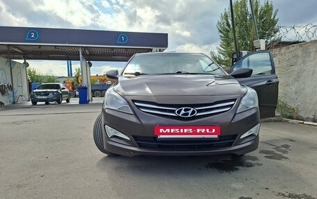 Hyundai Solaris II рестайлинг, 2015 год, 1 170 000 рублей, 5 фотография