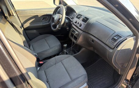 Skoda Fabia II, 2013 год, 299 000 рублей, 8 фотография