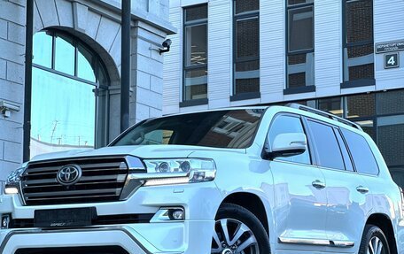 Toyota Land Cruiser 200, 2016 год, 6 000 000 рублей, 5 фотография