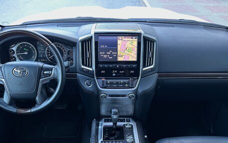 Toyota Land Cruiser 200, 2016 год, 6 000 000 рублей, 3 фотография